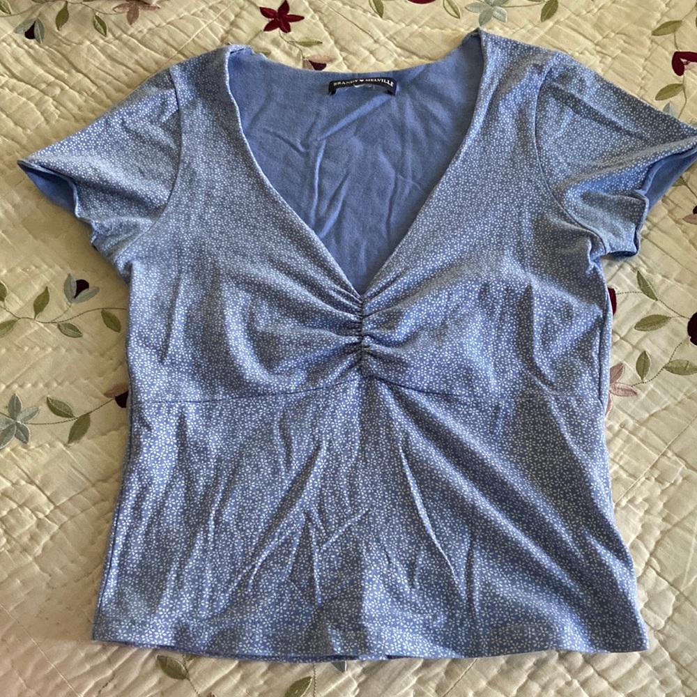 Brandy Melville shirt